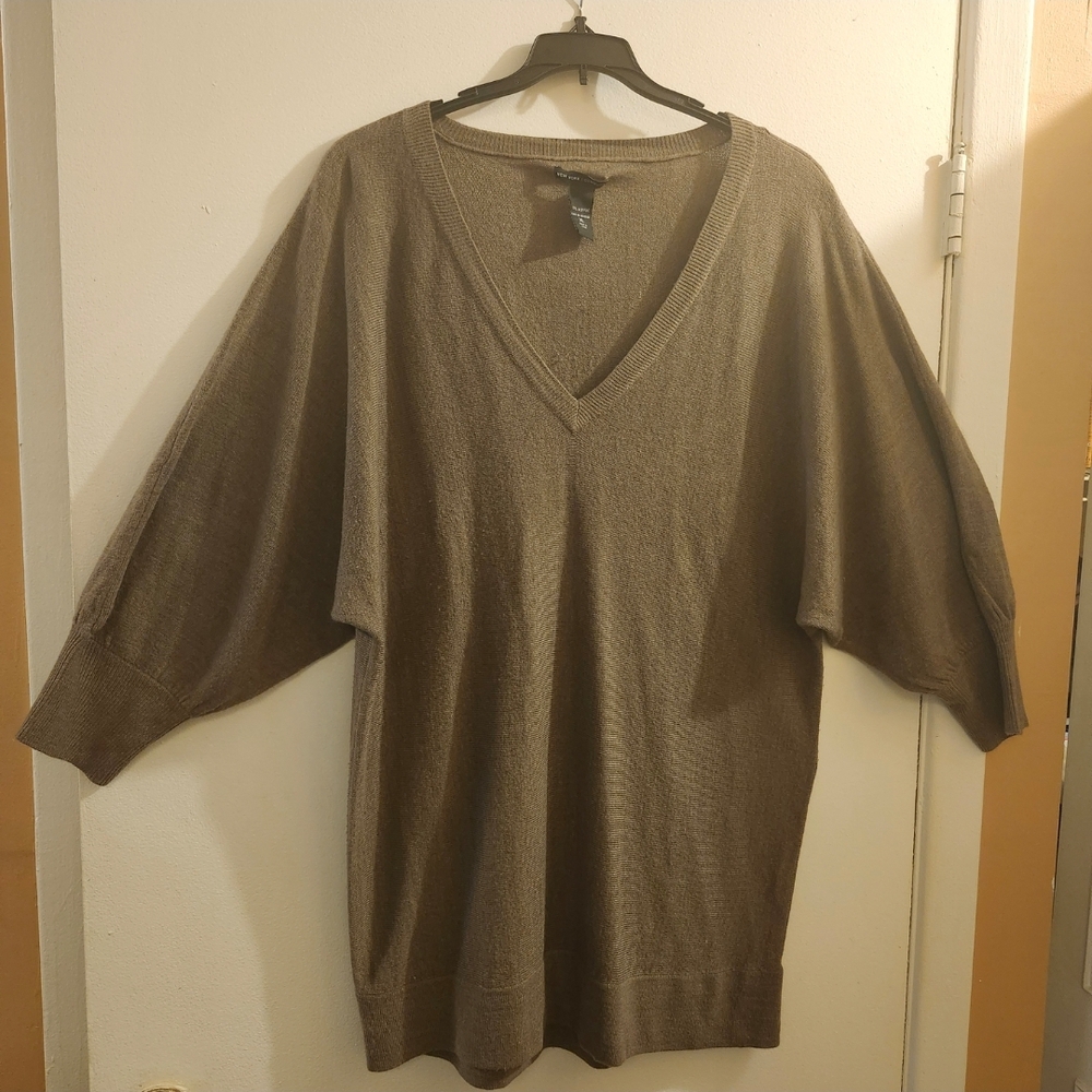New York & Company Brand New V-Neck Sweater Sz XL